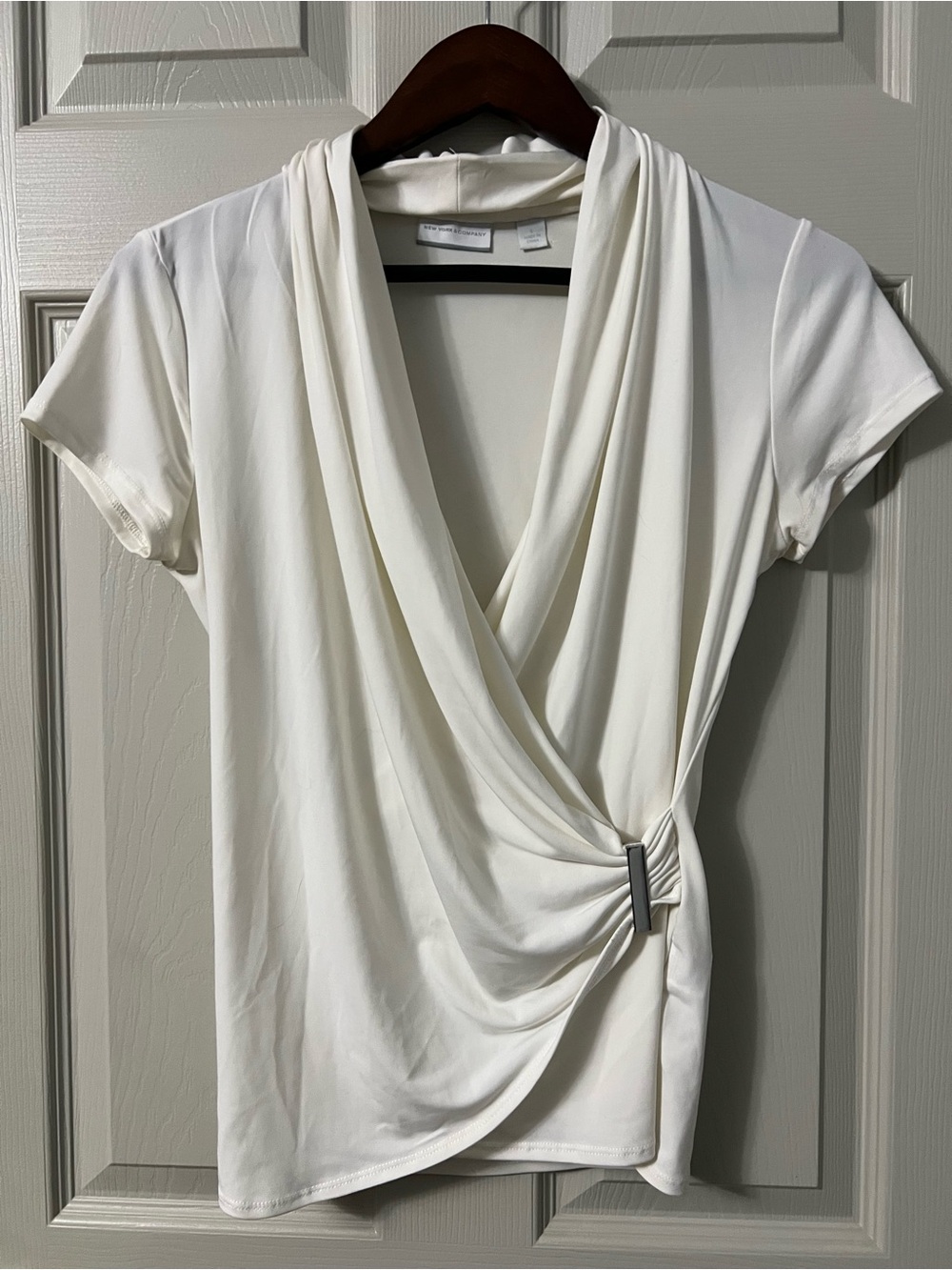 New York & Company Cream Surplice Short Sleeve Blouse